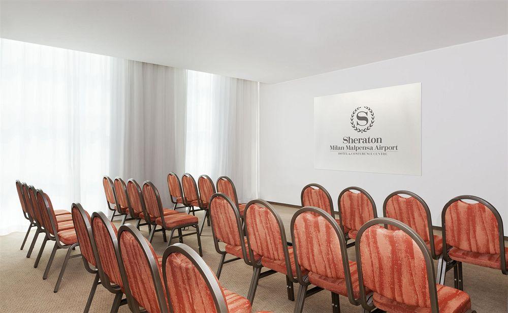 Sheraton Milan Malpensa Airport Hotel & Conference Centre Ferno Екстер'єр фото