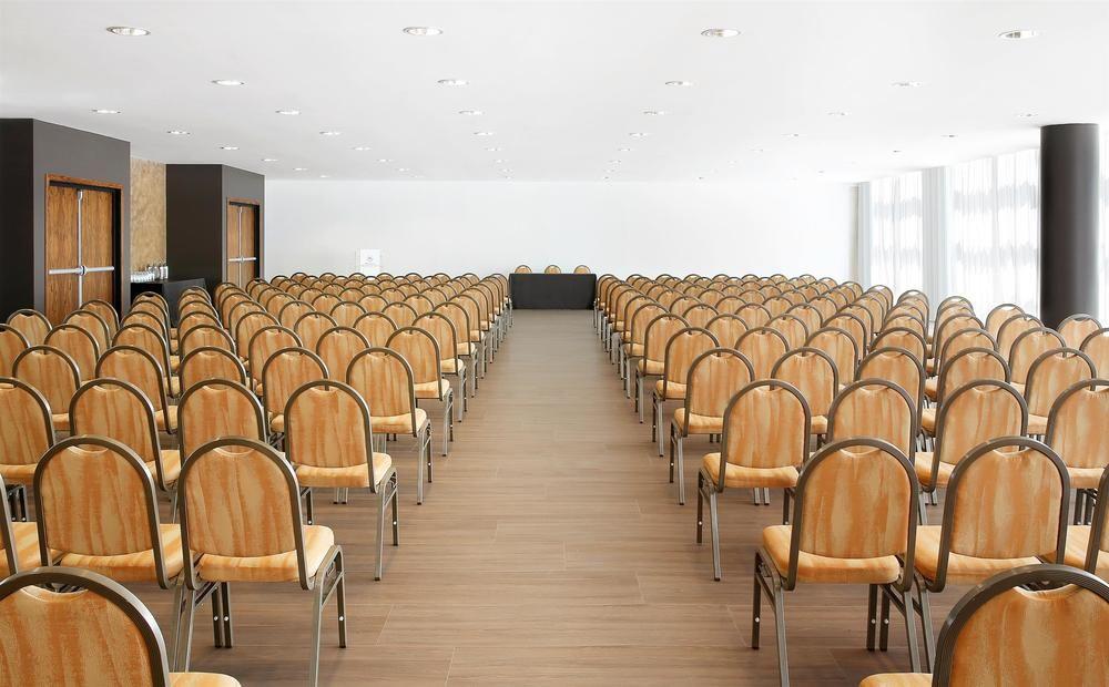 Sheraton Milan Malpensa Airport Hotel & Conference Centre Ferno Екстер'єр фото
