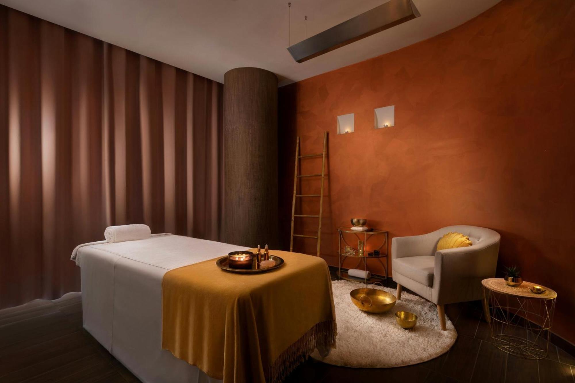 Sheraton Milan Malpensa Airport Hotel & Conference Centre Ferno Екстер'єр фото