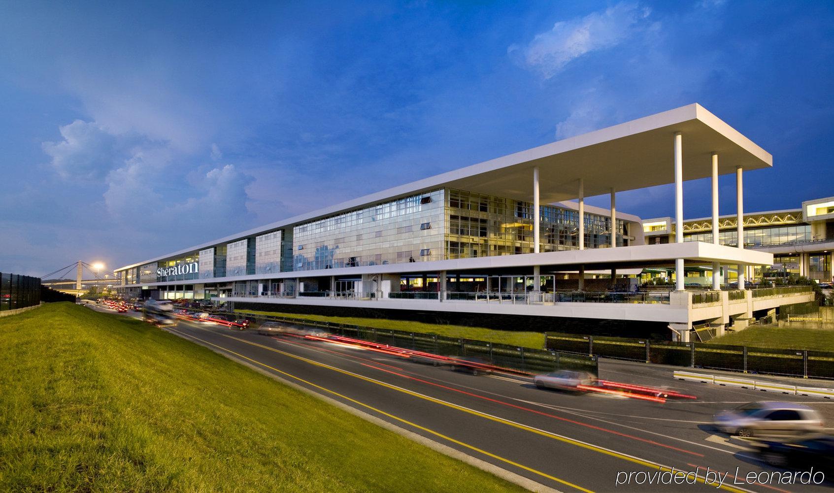 Sheraton Milan Malpensa Airport Hotel & Conference Centre Ferno Екстер'єр фото